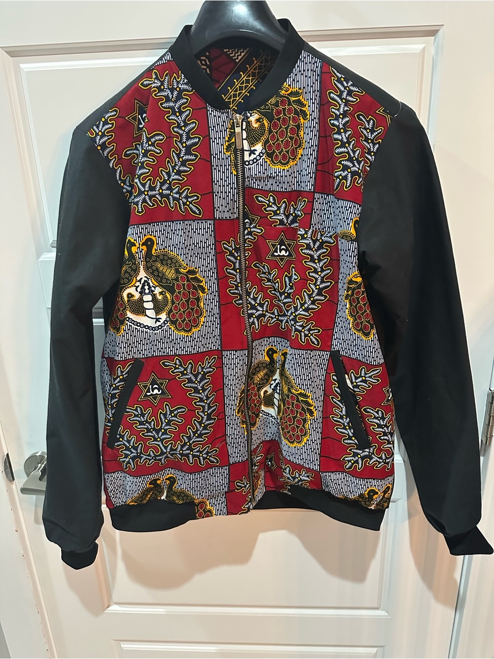 🔥 MEN’S REVERSIBLE BOMBER JACKET – SIZE MEDIUM 🔥